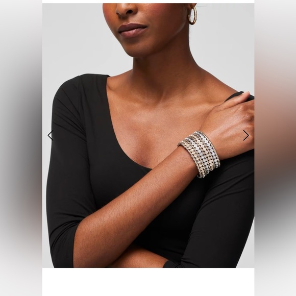 🔥🔥🔥WHBM Beautiful sparkling Pave-accent wide stretch bracelet NWT - Picture 3 of 8